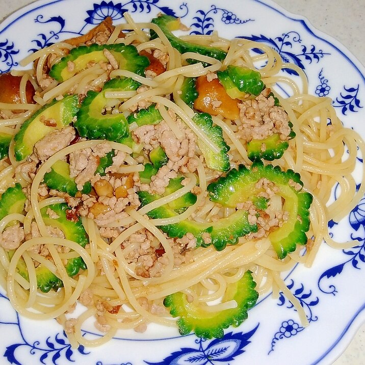ゴーヤとなめこの昆布梅塩パスタ